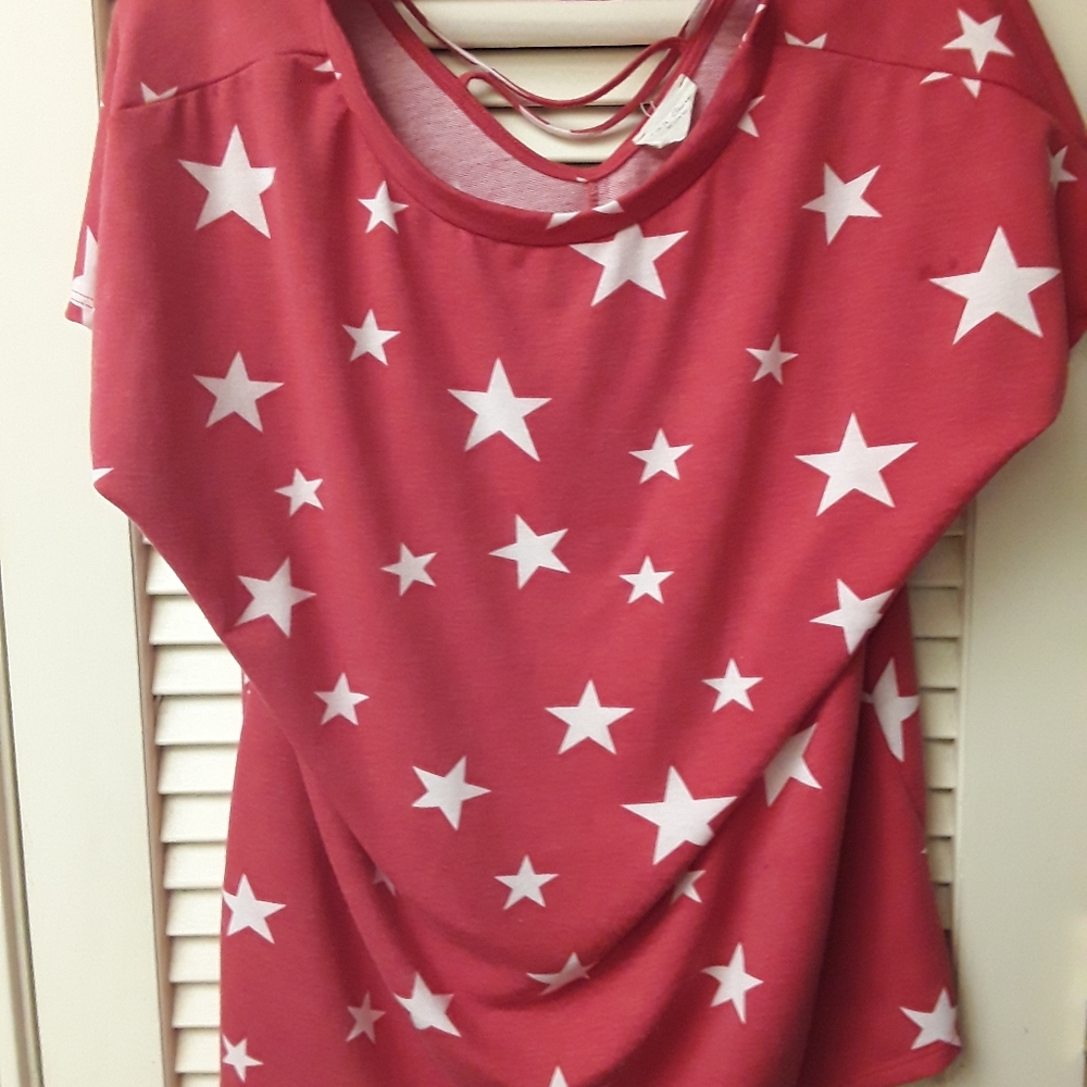 Red Star Criss Cross Boho Top M L
